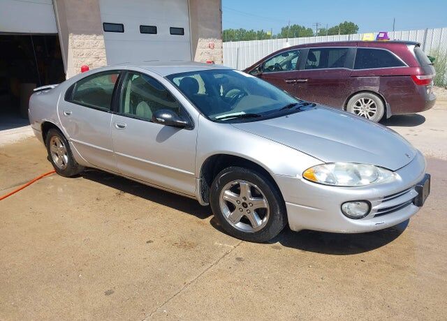 2004 DODGE Intrepid