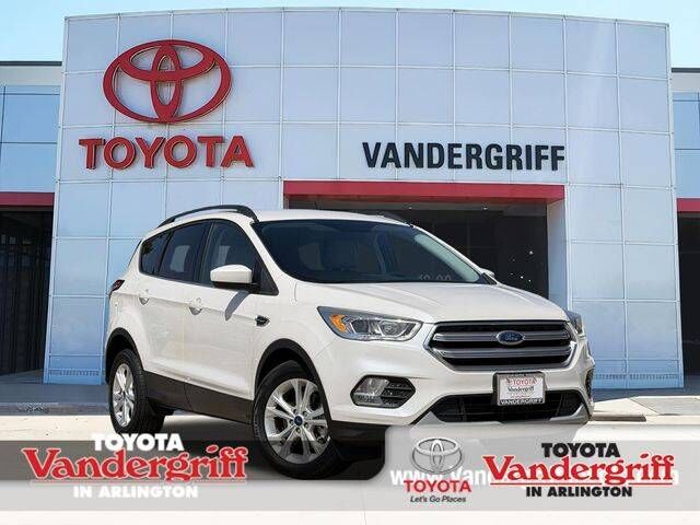 2017 FORD Escape