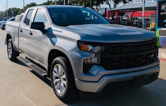 2025 CHEVROLET Silverado