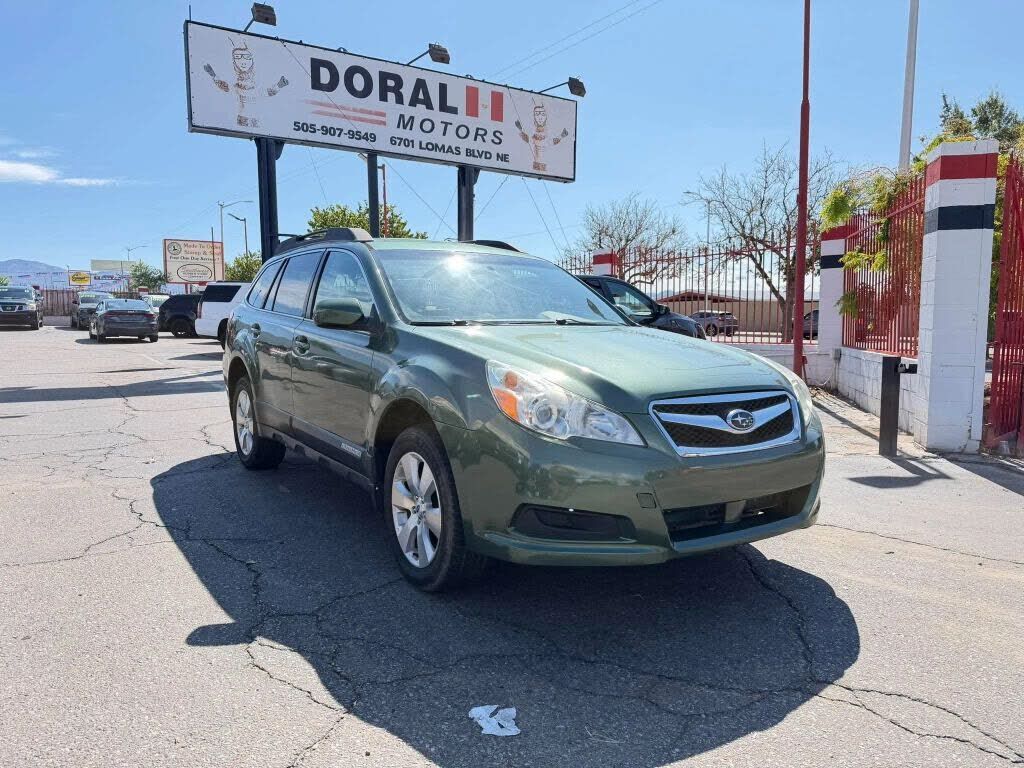 2012 SUBARU Outback