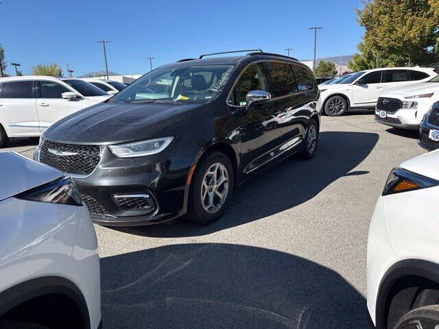 2023 CHRYSLER Pacifica