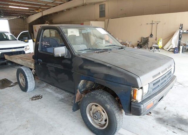 1990 NISSAN Pickup