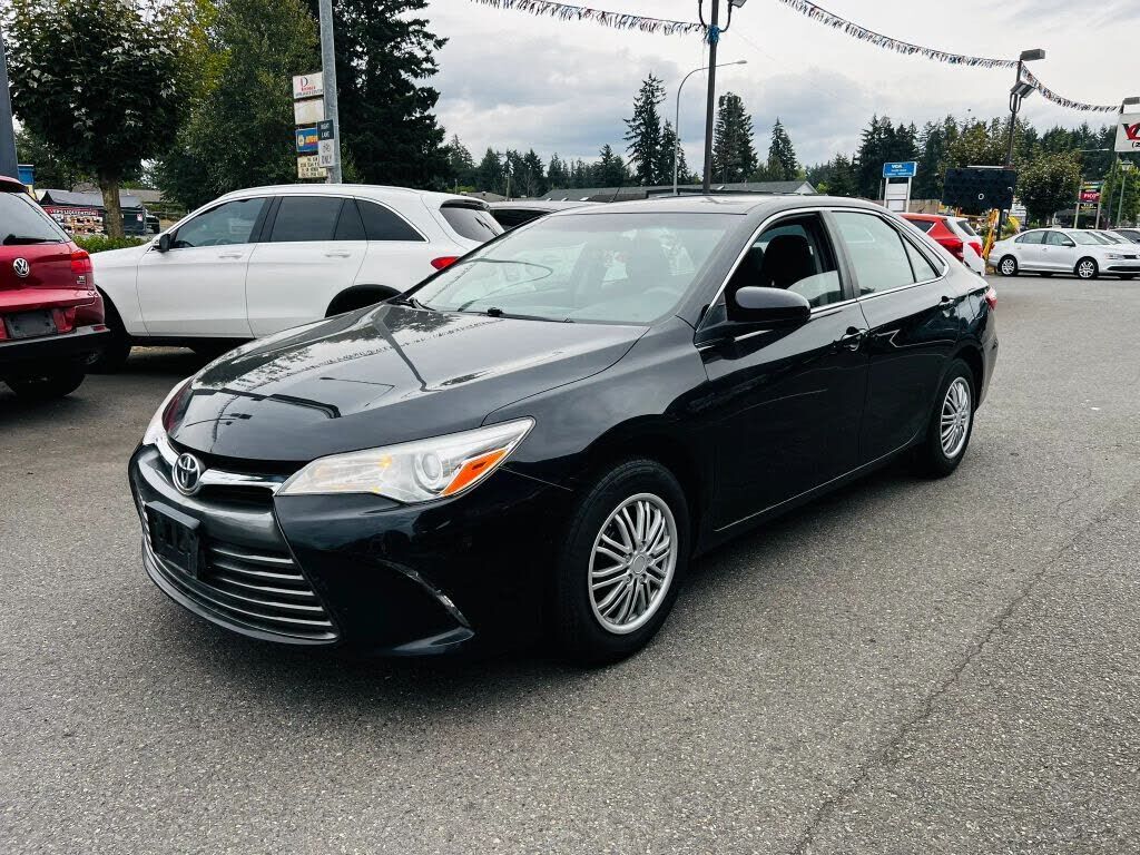 2017 TOYOTA Camry