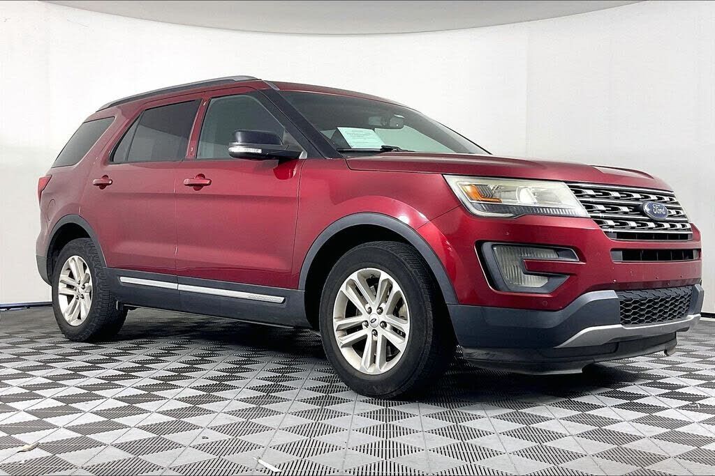 2017 FORD Explorer