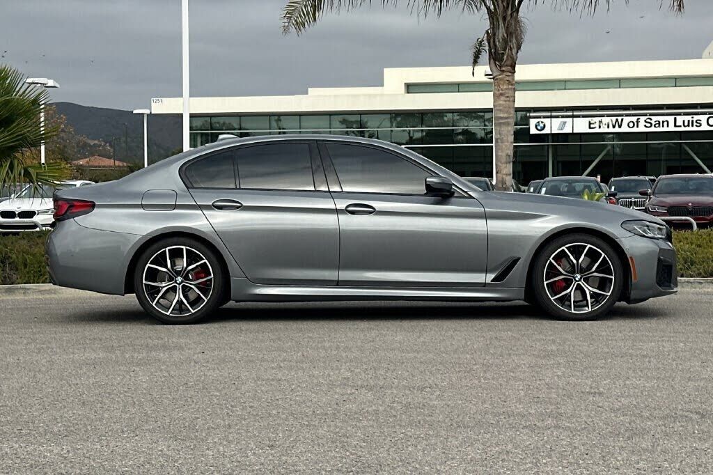 2023 BMW 530i