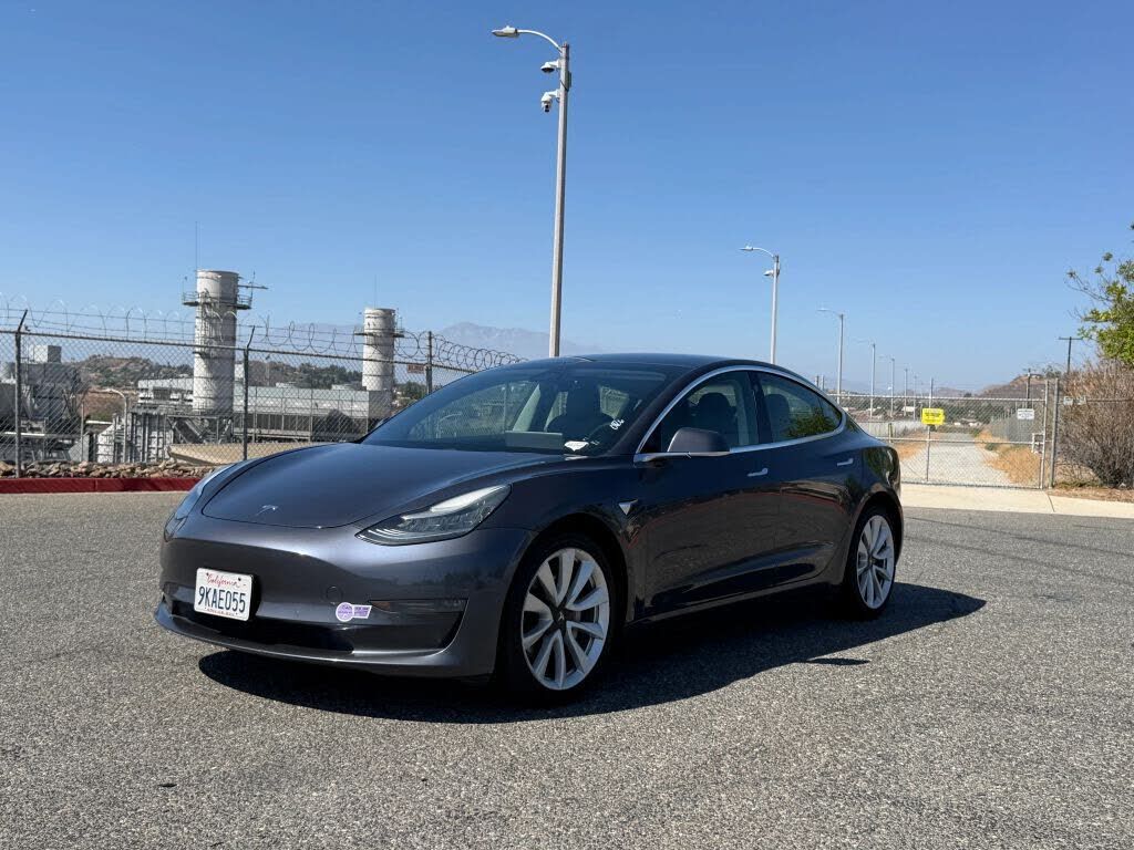 2019 TESLA Model 3