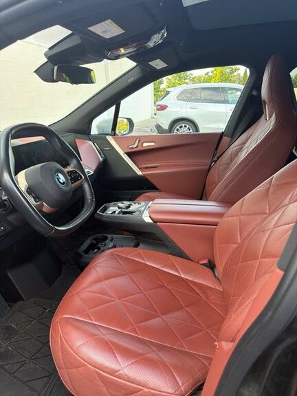2024 BMW iX