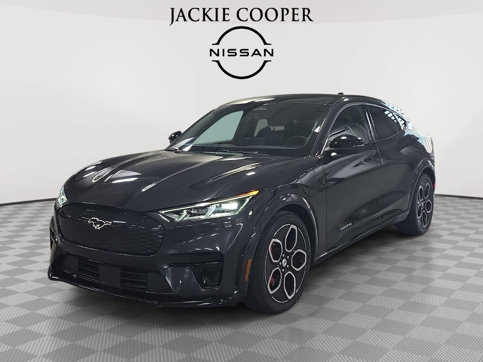 2021 FORD Mach-E