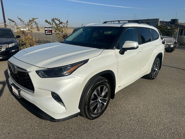 2023 TOYOTA Highlander