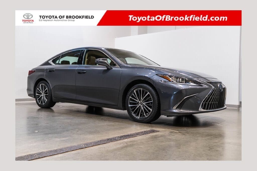 2023 LEXUS ES