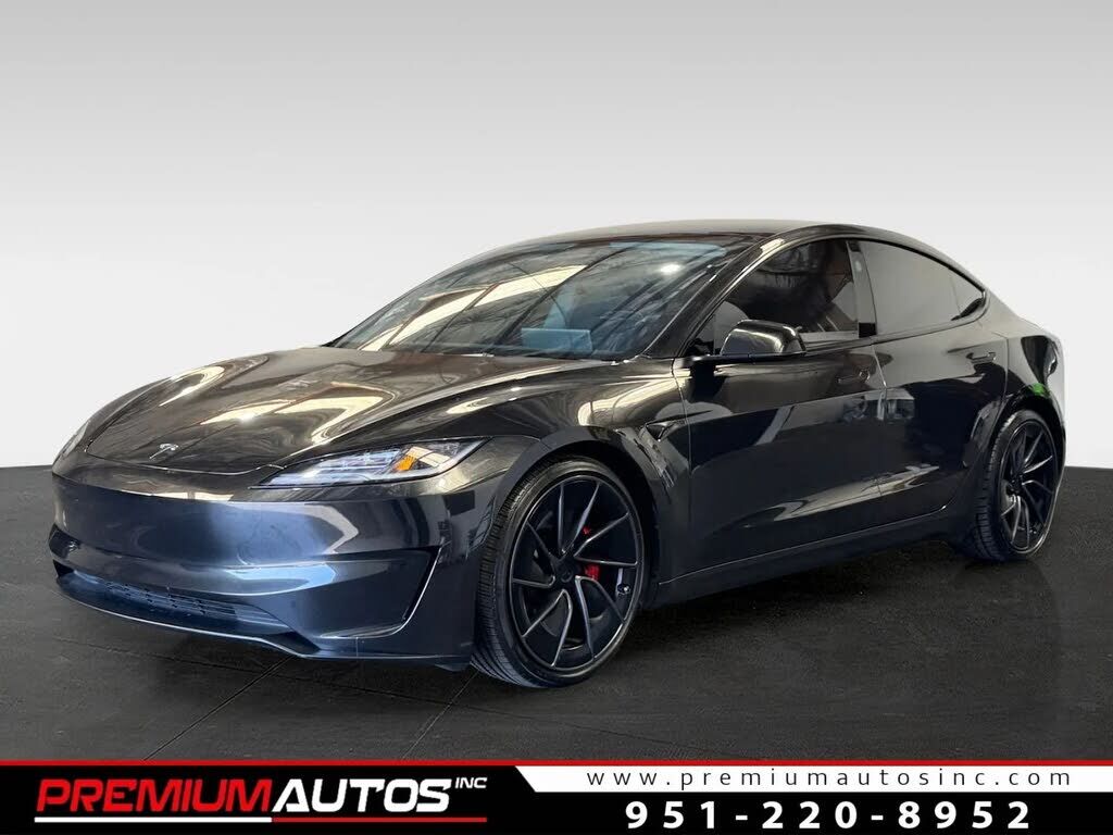 2024 TESLA Model 3