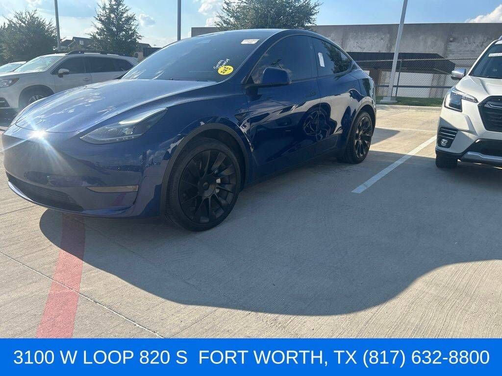 2024 TESLA Model Y