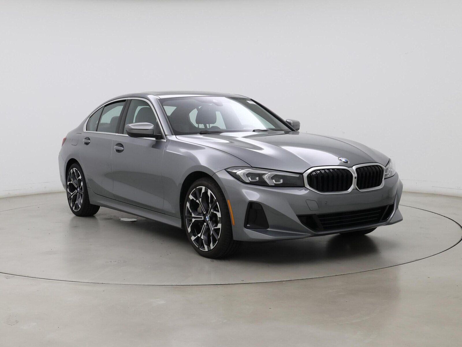 2025 BMW 330i