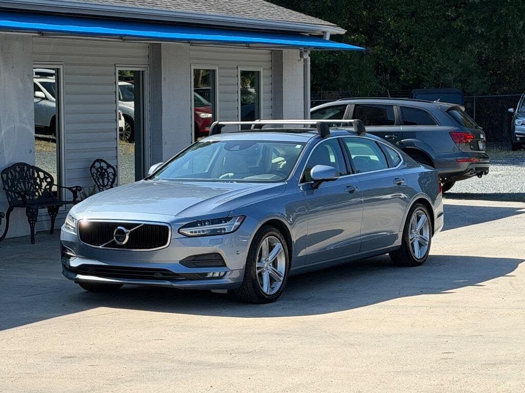 2018 VOLVO S90