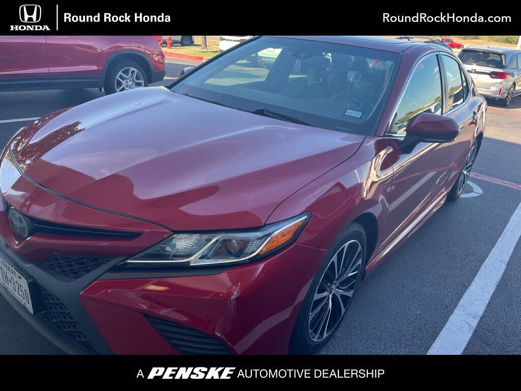 2019 TOYOTA Camry
