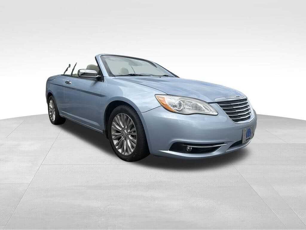 2014 CHRYSLER 200