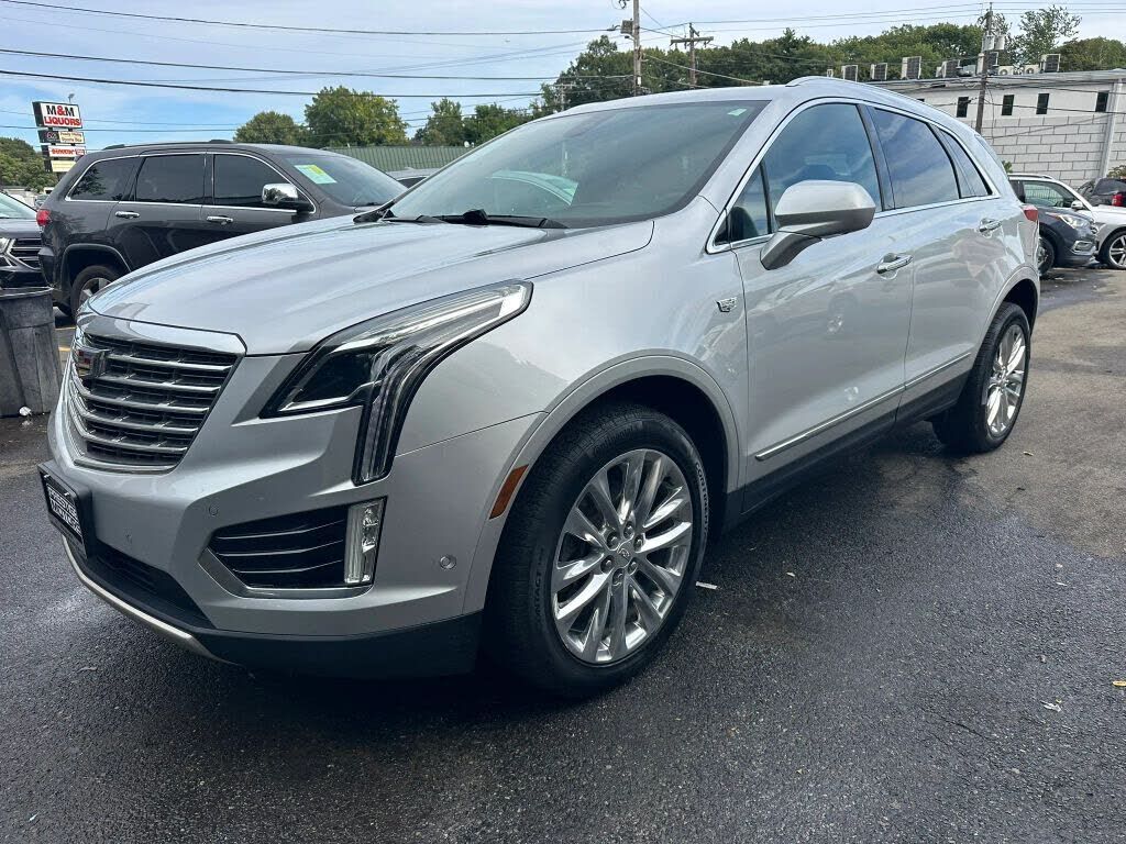 2017 CADILLAC XT5