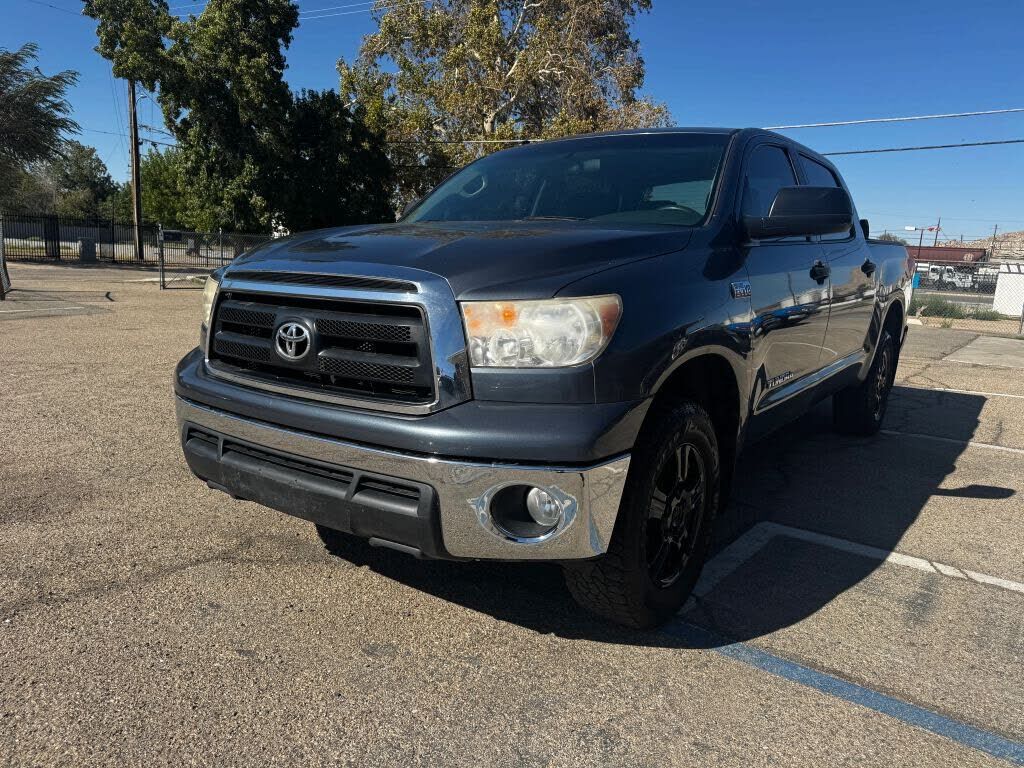 2010 TOYOTA Tundra