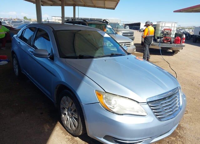 2012 CHRYSLER 200