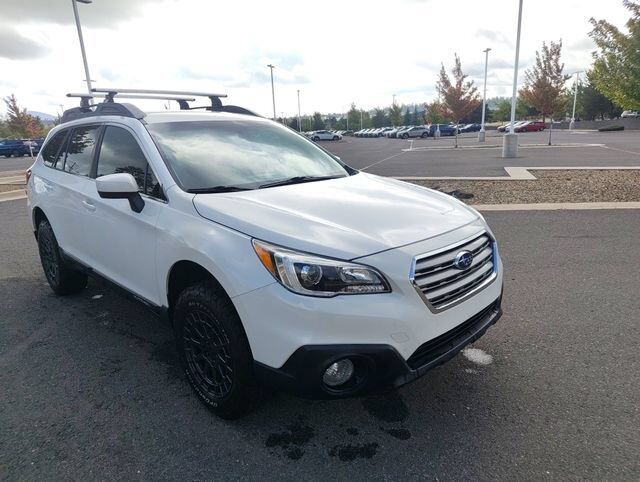 2017 SUBARU Outback