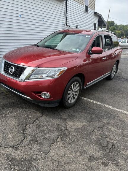 2016 NISSAN Pathfinder