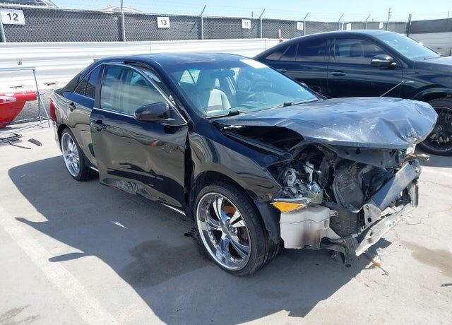 2013 TOYOTA Camry