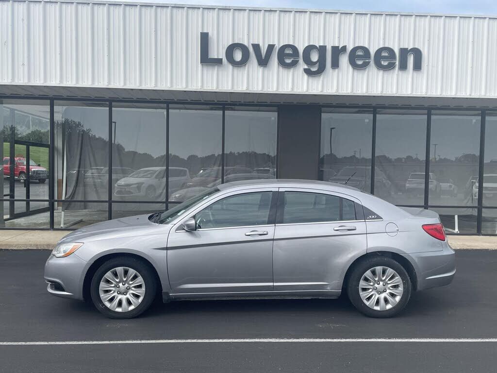 2013 CHRYSLER 200
