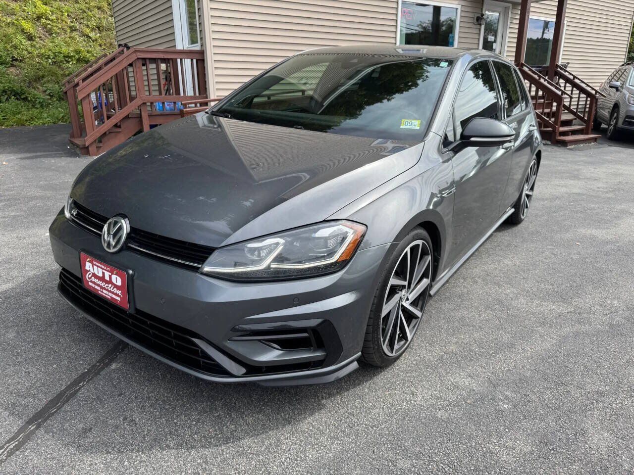 2018 VOLKSWAGEN Golf R