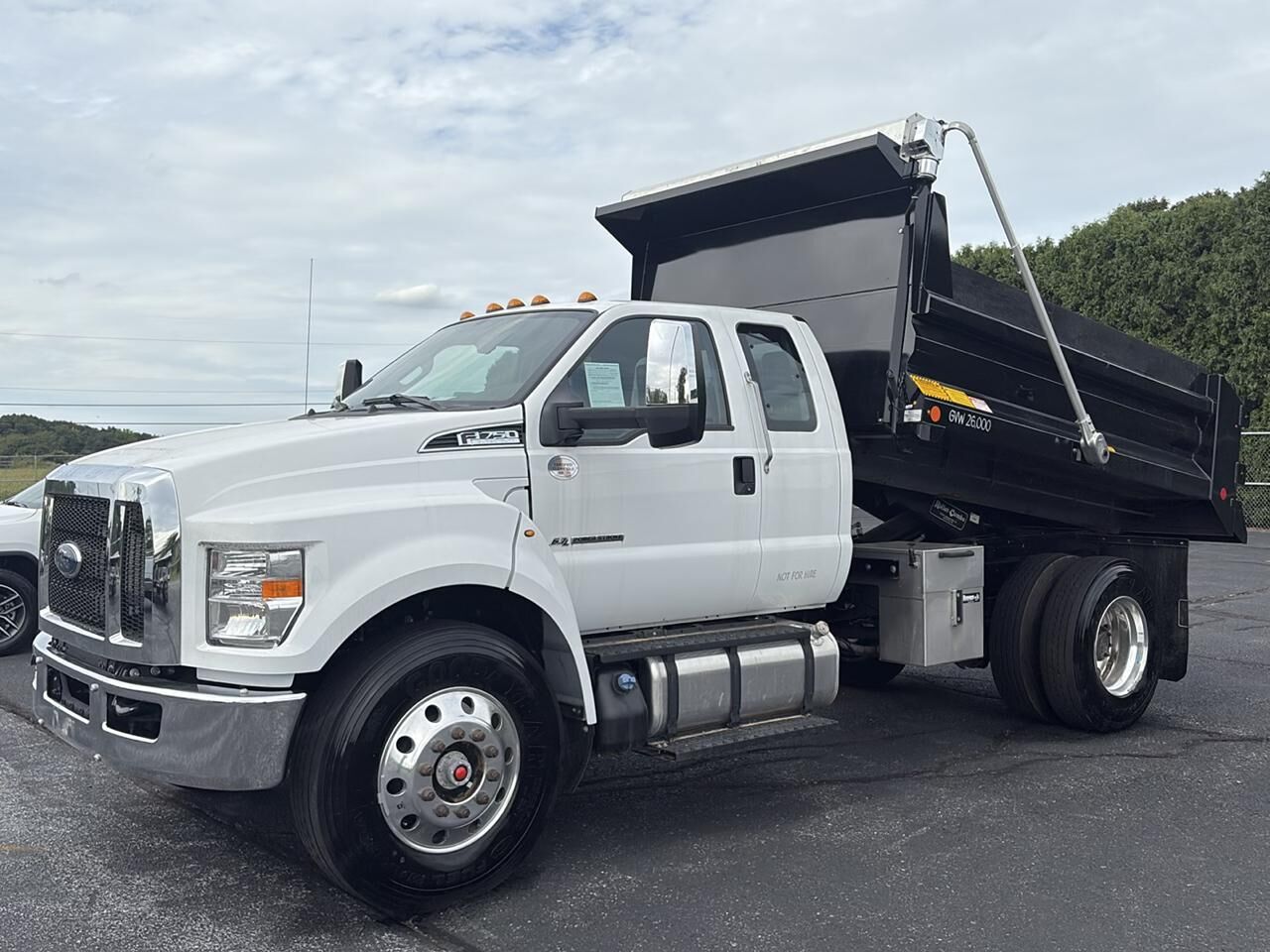 2024 FORD F-750