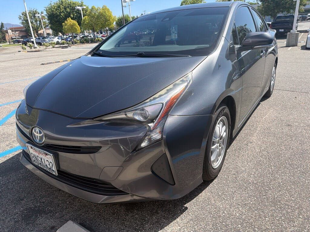 2017 TOYOTA PRIUS
