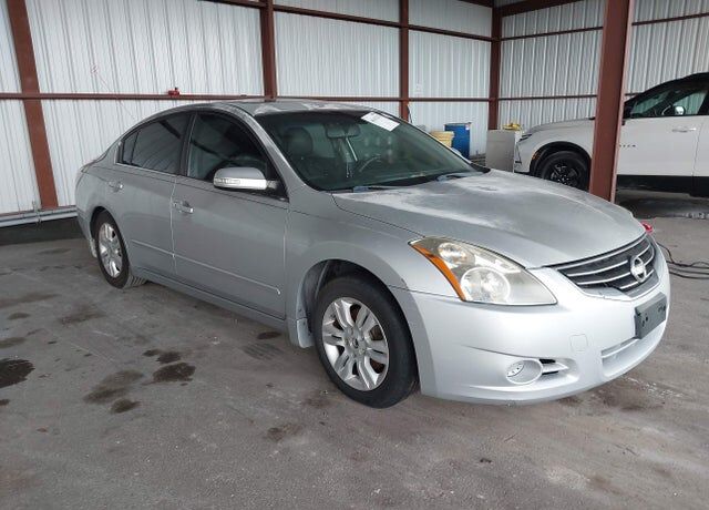 2011 NISSAN Altima