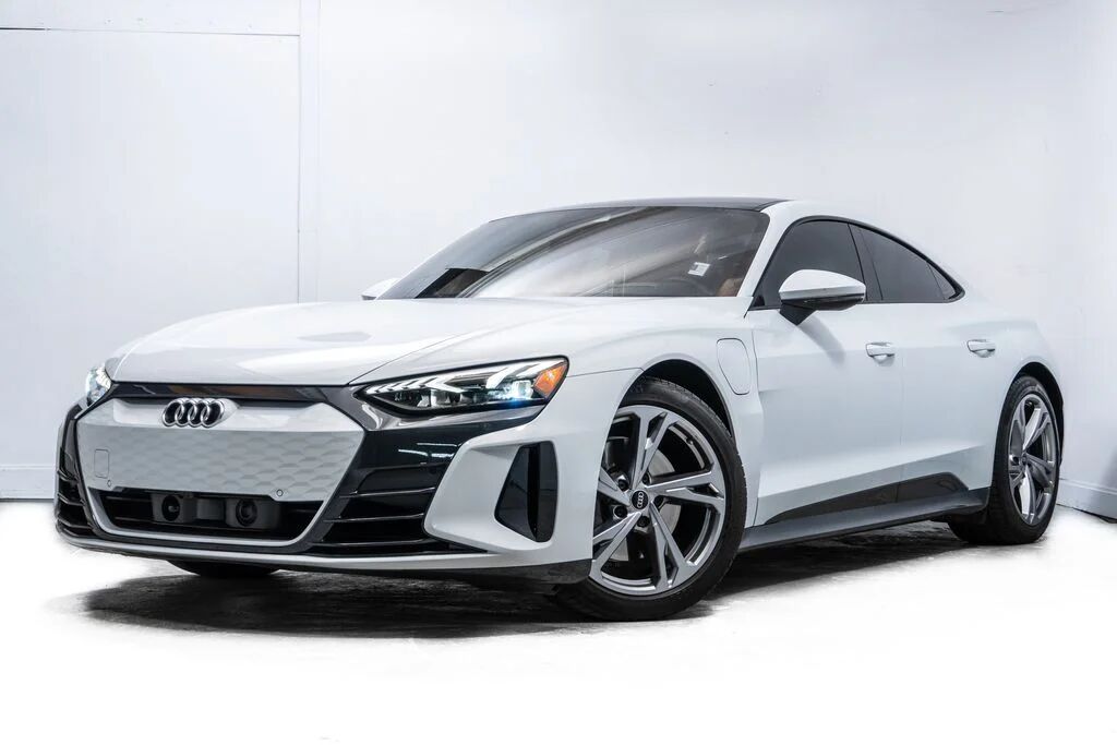 2024 AUDI e-tron GT