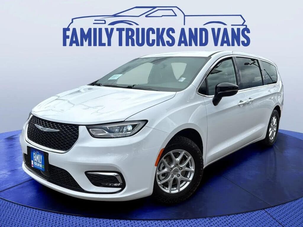 2024 CHRYSLER Pacifica