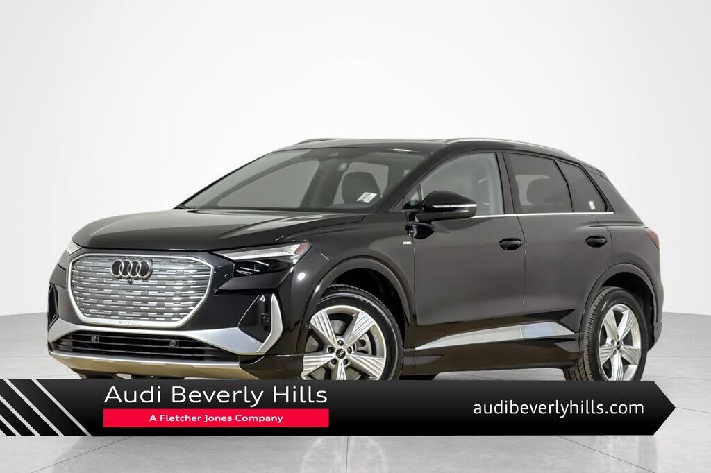 2023 AUDI Q4