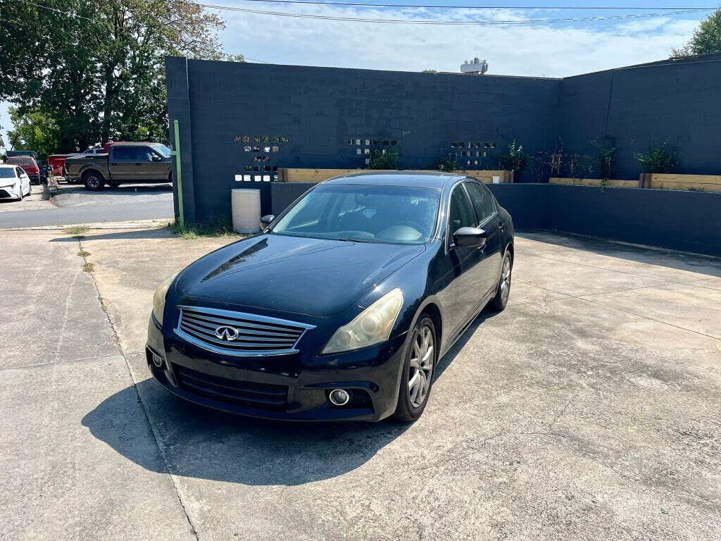 2011 INFINITI G37