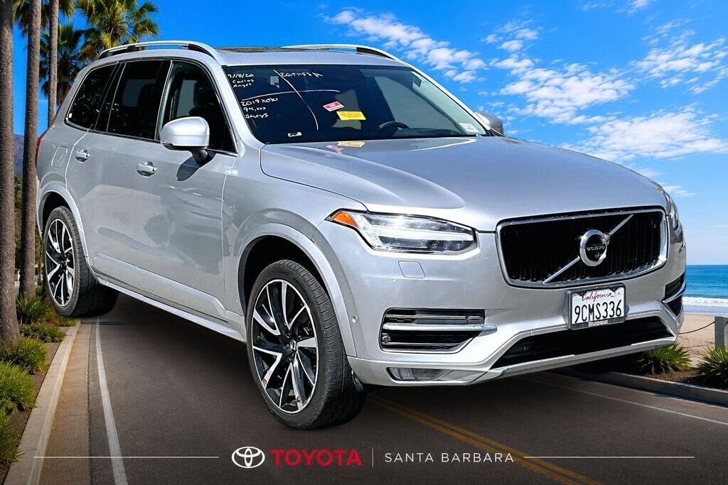 2019 VOLVO XC90