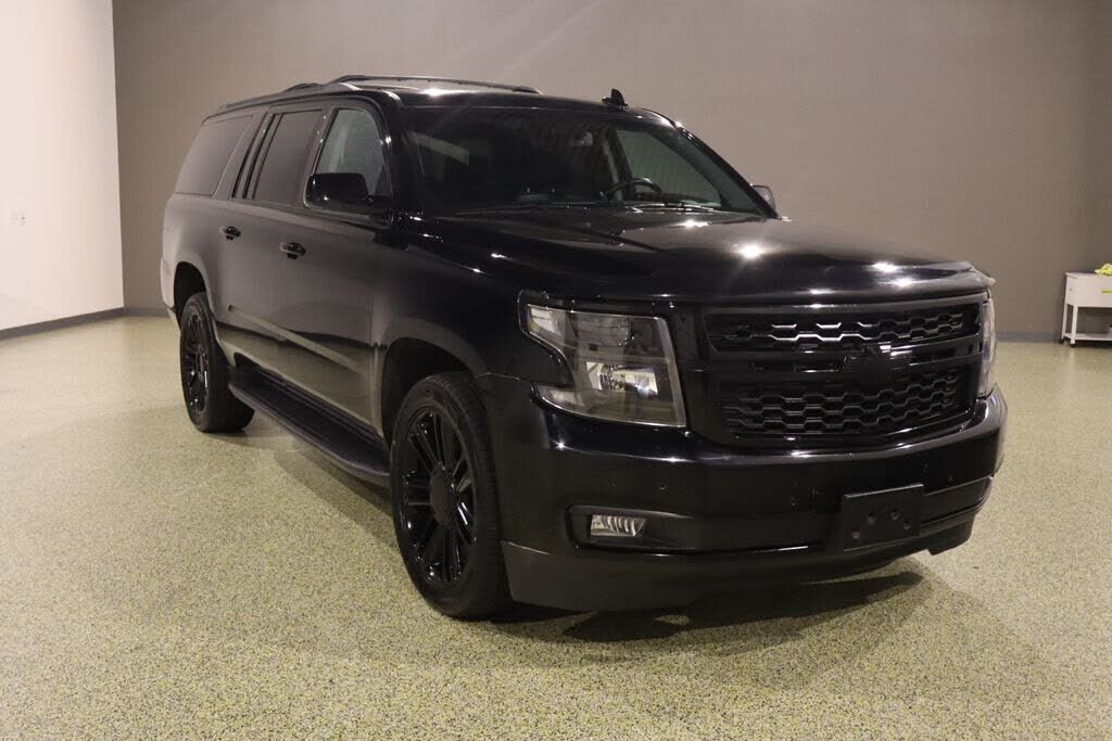 2017 CHEVROLET Suburban
