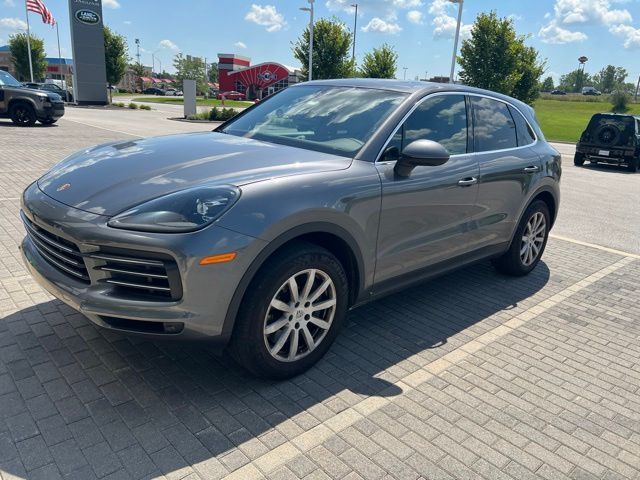 2023 PORSCHE Cayenne