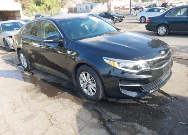 2017 KIA Optima