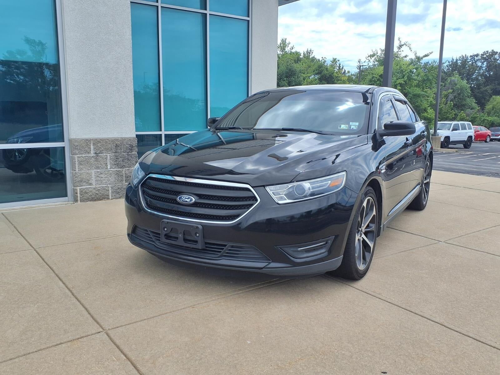 2016 FORD Taurus