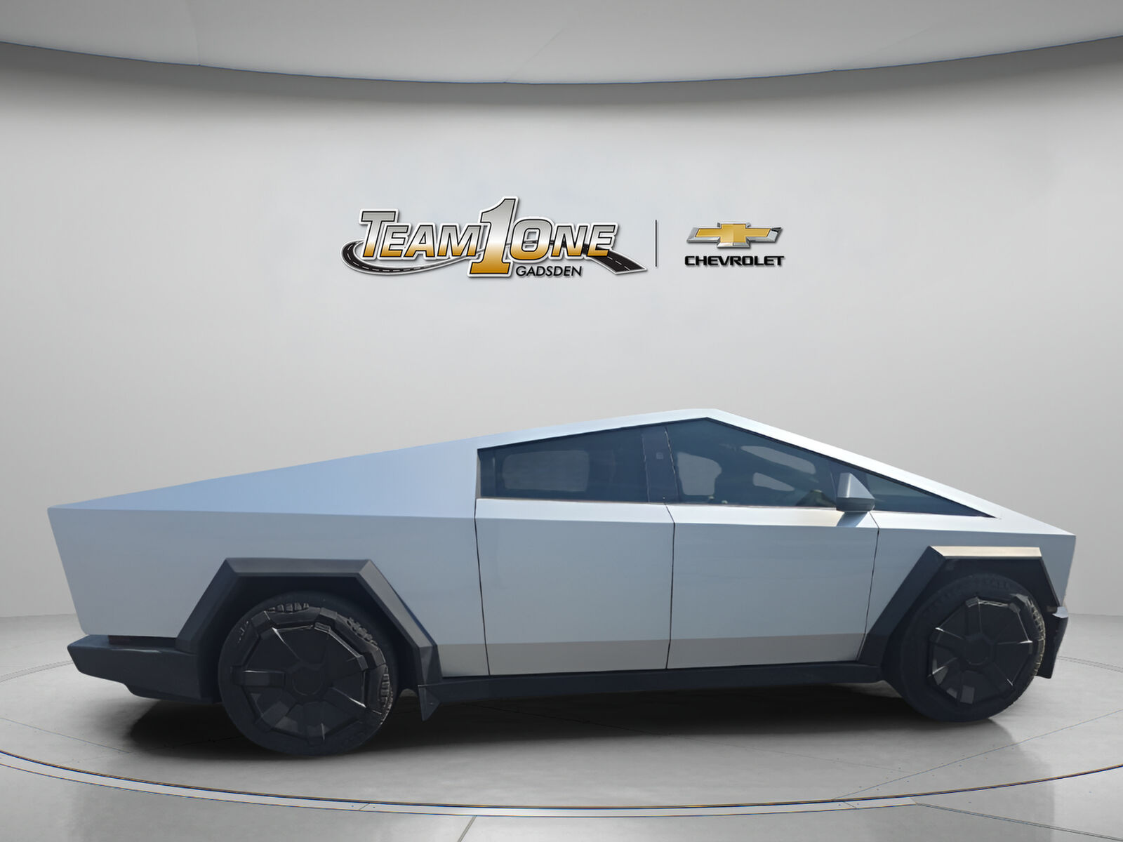 2024 TESLA Cybertruck