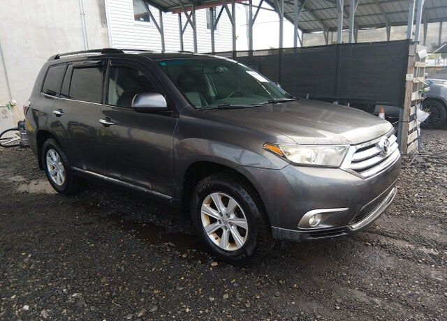 2012 TOYOTA Highlander