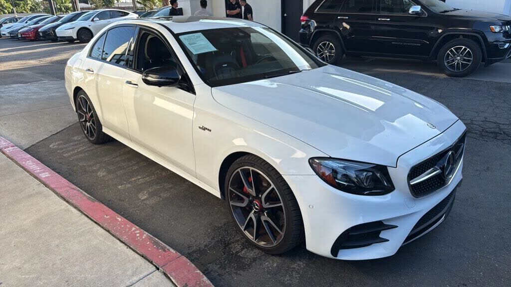 2020 MERCEDES-BENZ E-Class