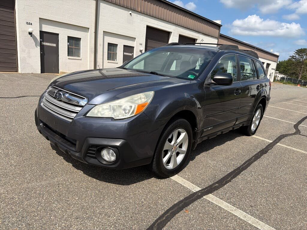 2014 SUBARU Outback