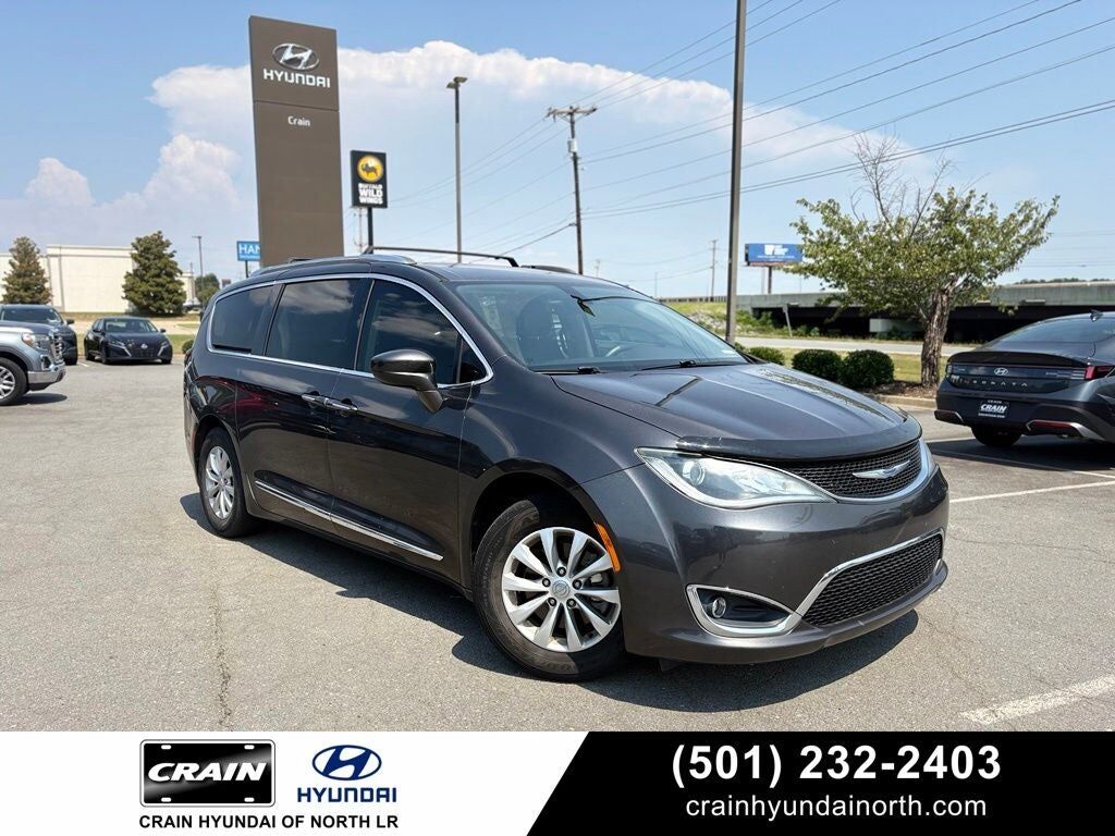 2019 CHRYSLER Pacifica