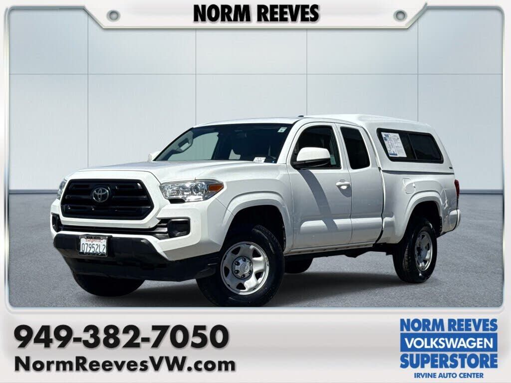 2018 TOYOTA Tacoma
