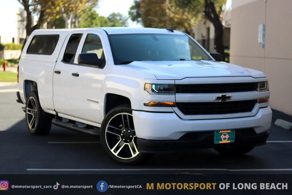 2018 CHEVROLET Silverado
