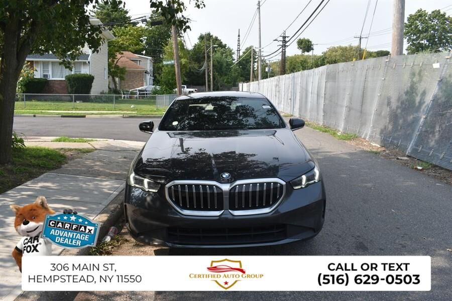 2025 BMW 530i