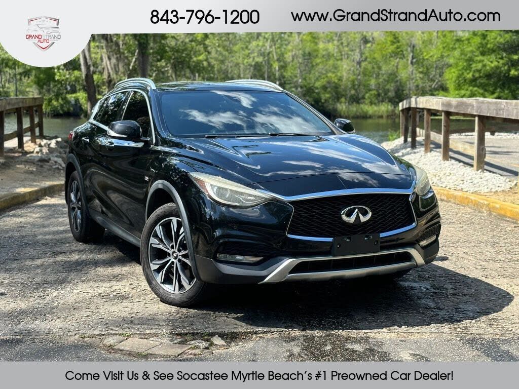 2017 INFINITI QX30