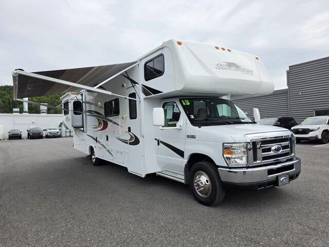 2012 FORD E-450